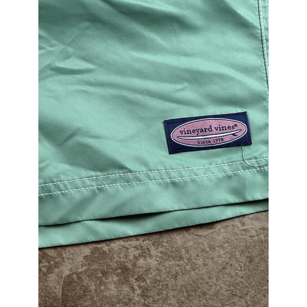 Vineyard Vines Stretchy Board Shorts Swim Trunk Green Men's 38 EUC - Picture 2 of 11